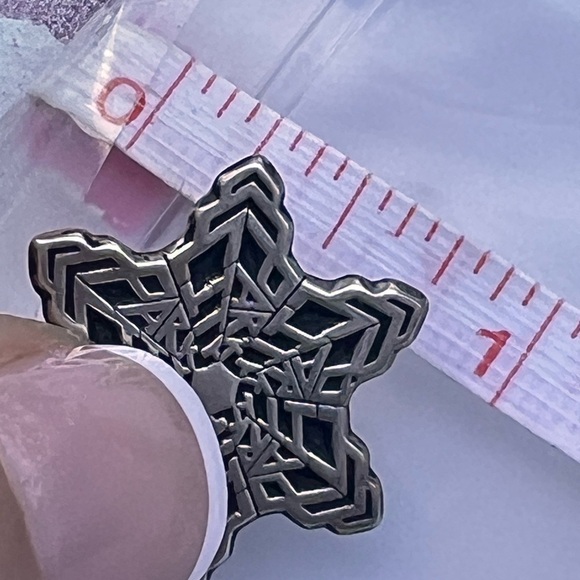 Vintage 925 Silver Snowflake spider web Brooch Pin Winter - Picture 4 of 5